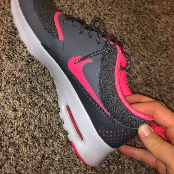 Nike Air Max Thea Shoes - Picture 4 of 6
